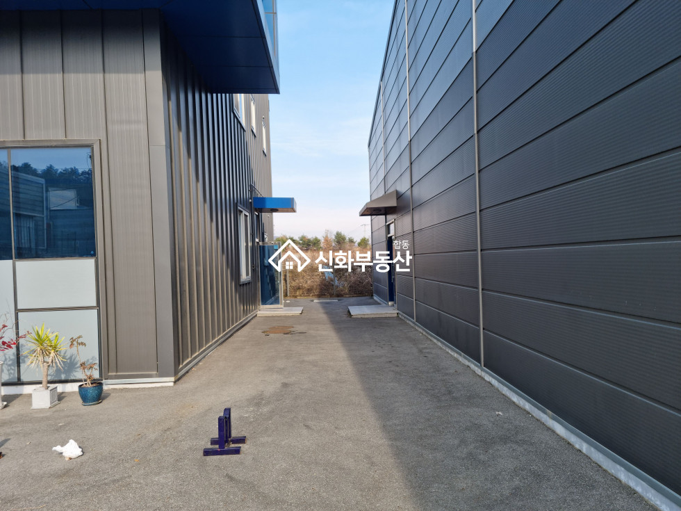 충북 청주청원구 오창읍 성재리 오창3산단 내 공장 전기800 호이스트 2기 천막동 330평 매매 매물번호 10827 사진 21